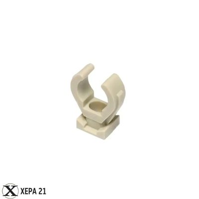 Скоба пластмасова с лента Ø25 